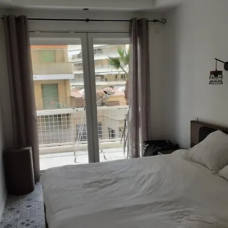 Cosy Seafront 아파트 앙티브